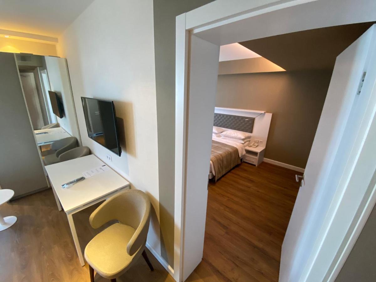 Gq Apartments On First Line Batumi Eksteriør billede